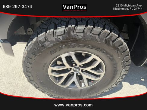 Used 2017 Ford F150 Raptor w/ Equipment Group 802A Luxury AWD/4WD image 17