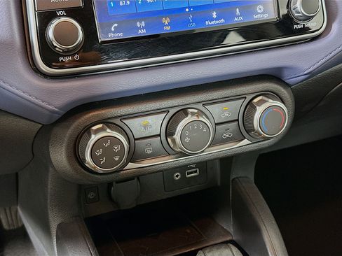 Used 2023 Nissan Versa SV image 22