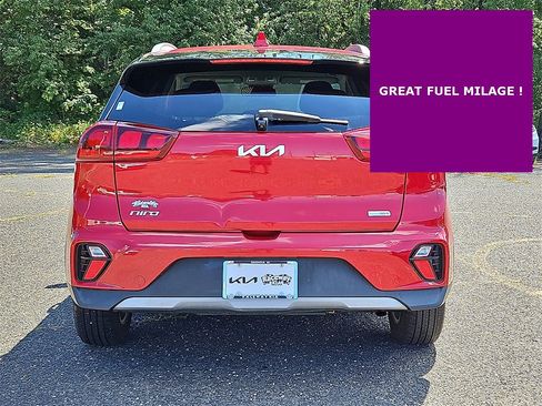 Certified 2022 Kia Niro LXS image 6