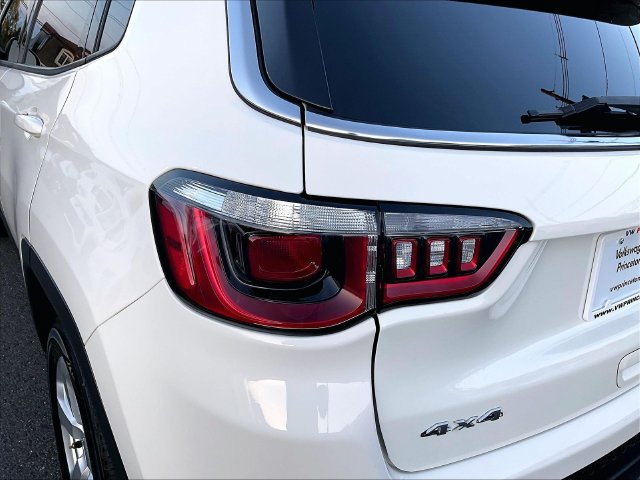 Used 2019 Jeep Compass Latitude w/ Popular Equipment Group AWD/4WD image 30