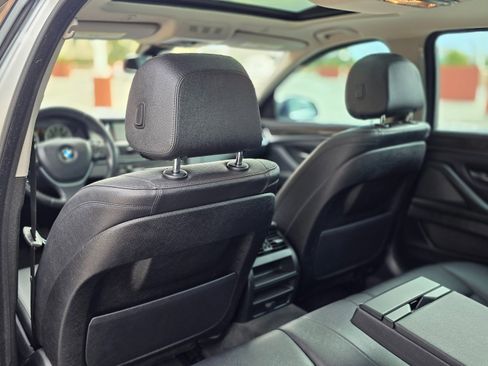 Used 2016 BMW 528i Sedan w/ Driver Assistance Package image 19