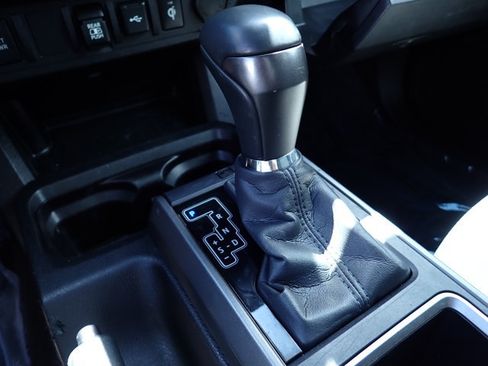 Used 2023 Toyota Tacoma TRD Off-Road AWD/4WD image 16