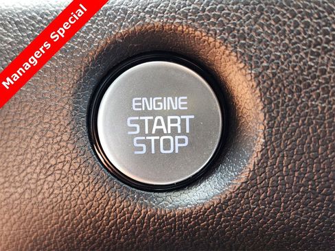 New 2025 Kia Sorento LX image 14