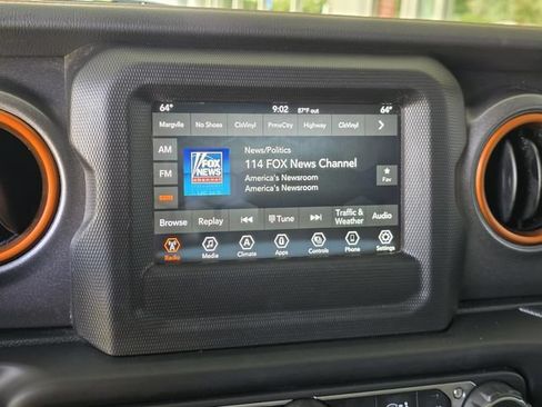 Used 2021 Jeep Gladiator Mojave w/ LED Lighting Group AWD/4WD image 19