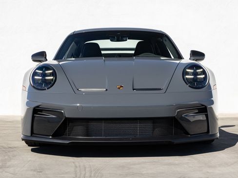 Certified 2025 Porsche 911 GT3 RWD image 10