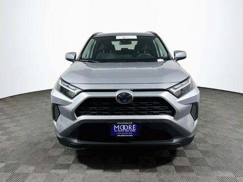 Certified 2022 Toyota RAV4 XLE w/ Convenience Package AWD/4WD image 2