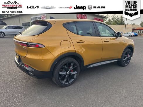 Used 2024 Dodge Hornet R/T Plus w/ Track Pack AWD/4WD image 7