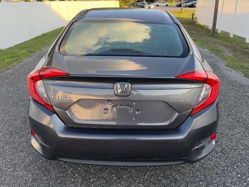 Used 2016 Honda Civic EX image 7