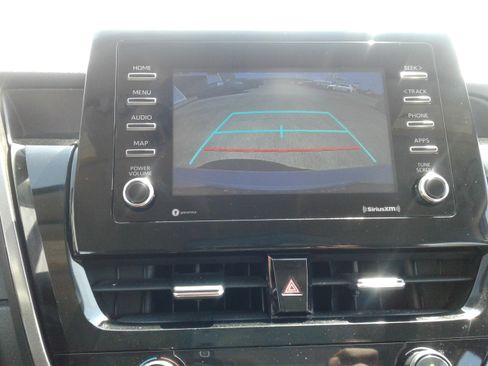 Used 2021 Toyota Camry SE FWD image 18