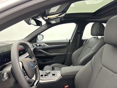 Used 2025 BMW i4 xDrive40i w/ Parking Assistance Package image 24
