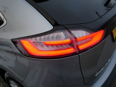 Certified 2024 Ford Edge Titanium image 17