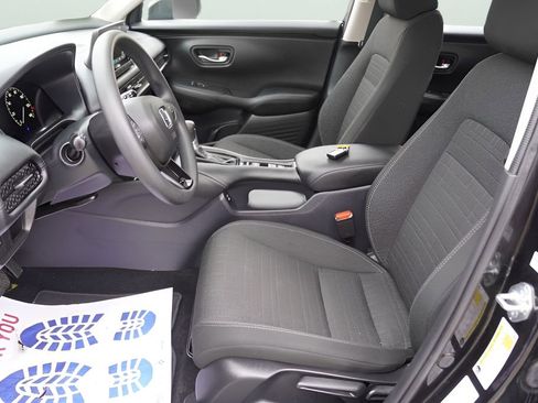 Used 2025 Honda HR-V LX image 16