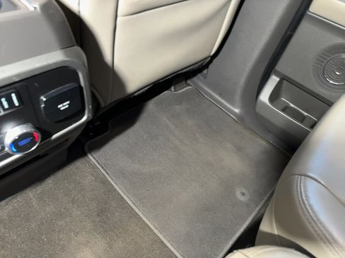 Used 2020 Ford Expedition XLT w/ Equipment Group 202A AWD/4WD image 79