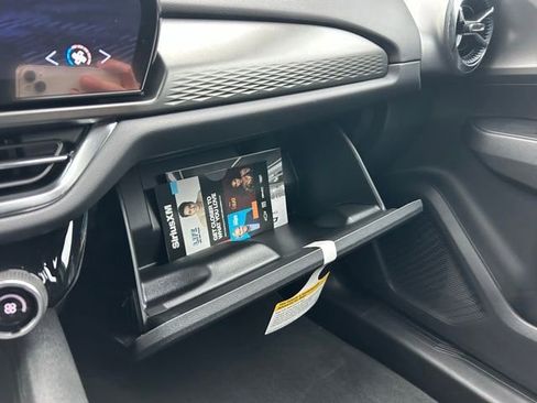 New 2026 Chevrolet Equinox EV LT image 32