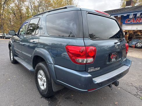 Used 2006 Toyota Sequoia SR5 image 7