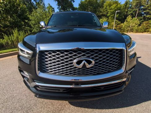 Used 2021 INFINITI QX80 Sensory w/ All-Season Package AWD/4WD image 3