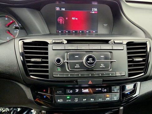Used 2016 Honda Accord Sport image 19