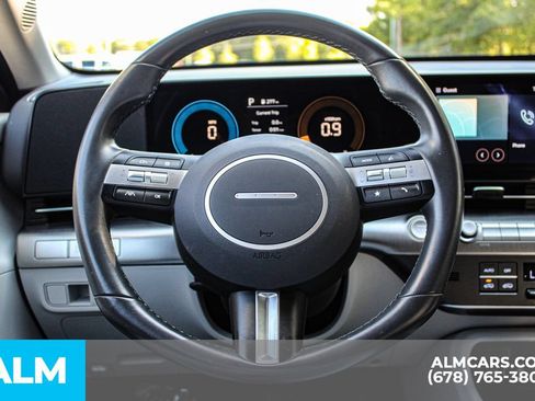 Used 2025 Hyundai Kona SEL FWD image 23