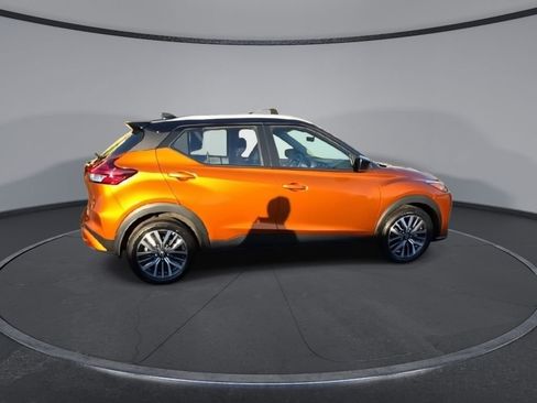 Used 2023 Nissan Kicks SV w/ Interior Electronics Package image 9