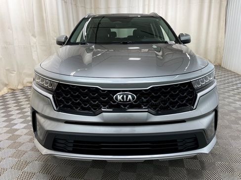 Used 2021 Kia Sorento S image 12