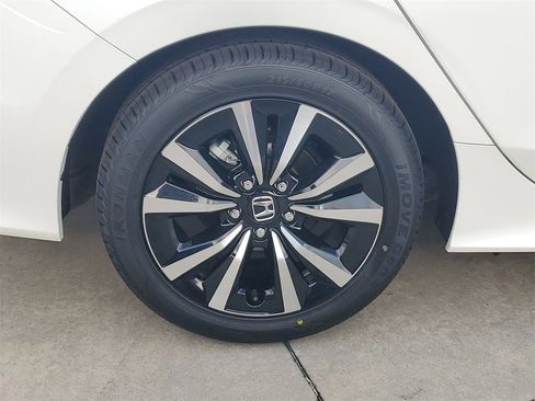 Certified 2023 Honda Civic EX image 7