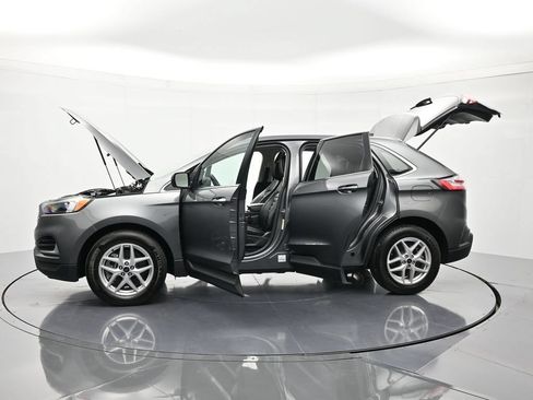 Used 2024 Ford Edge SEL AWD/4WD image 45