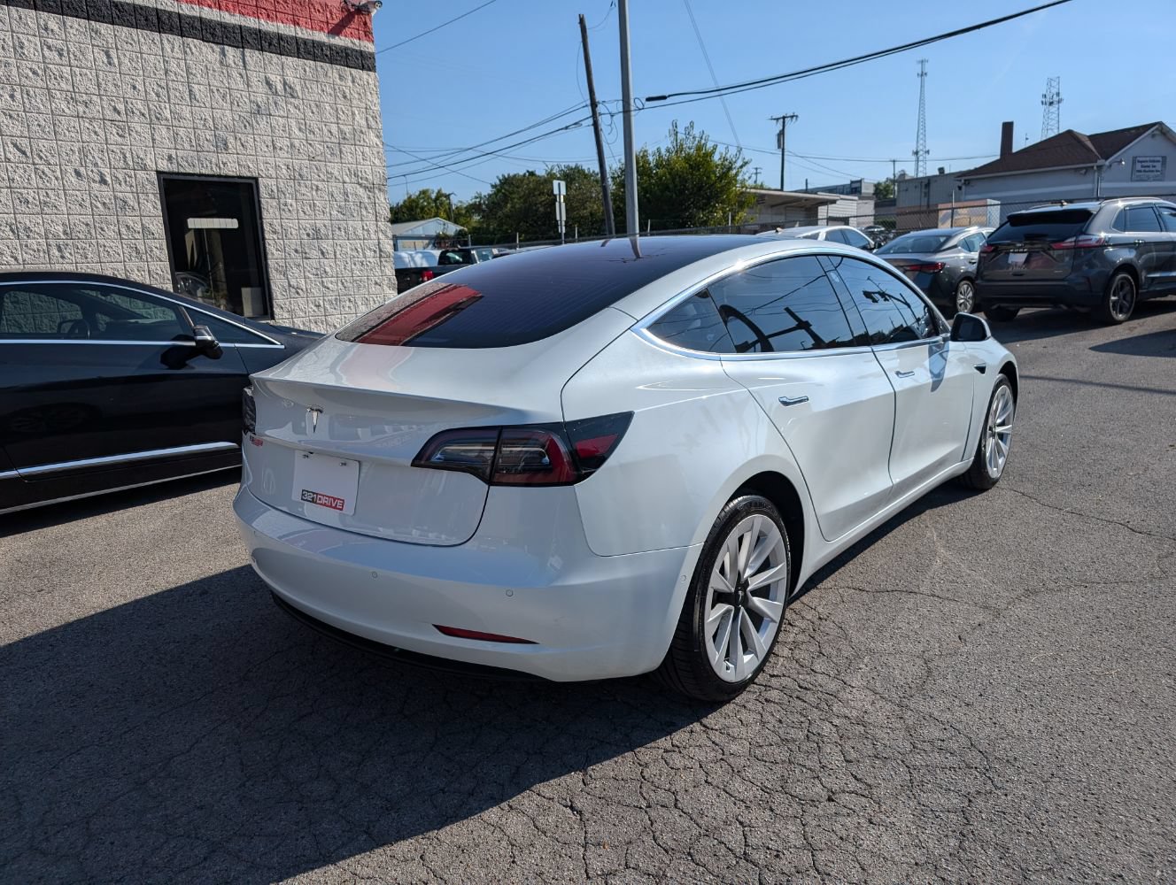 Used 2017 Tesla Model 3 Long Range RWD image 6