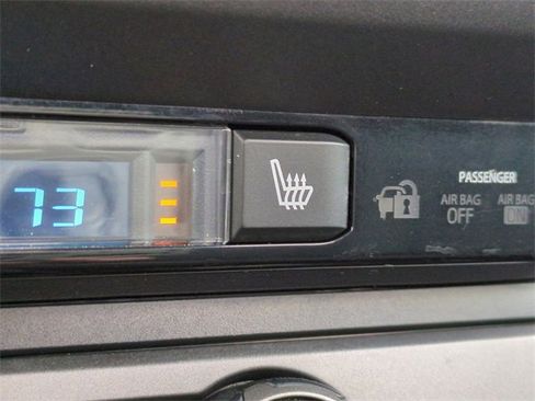 Used 2017 Toyota Tacoma TRD Sport w/ Premium & Technology Package image 24