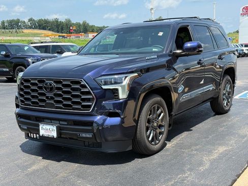 Certified 2026 Toyota Sequoia Platinum AWD/4WD image 9