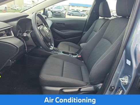 Used 2023 Toyota Corolla LE FWD image 6
