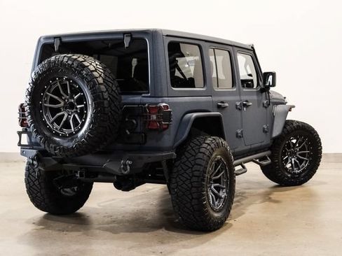 Used 2021 Jeep Wrangler Unlimited Rubicon AWD/4WD image 6