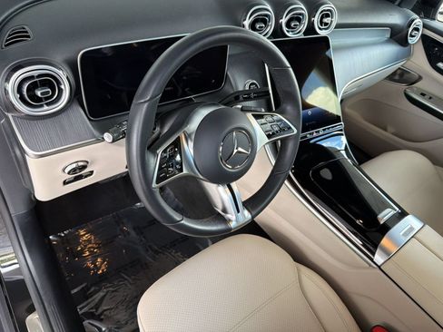 Certified 2026 Mercedes-Benz GLC 300 image 4