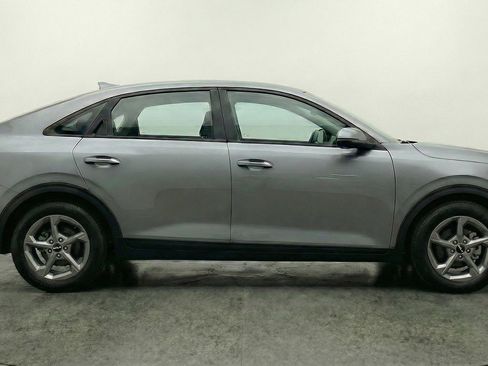 Used 2025 Kia K4 LXS image 11