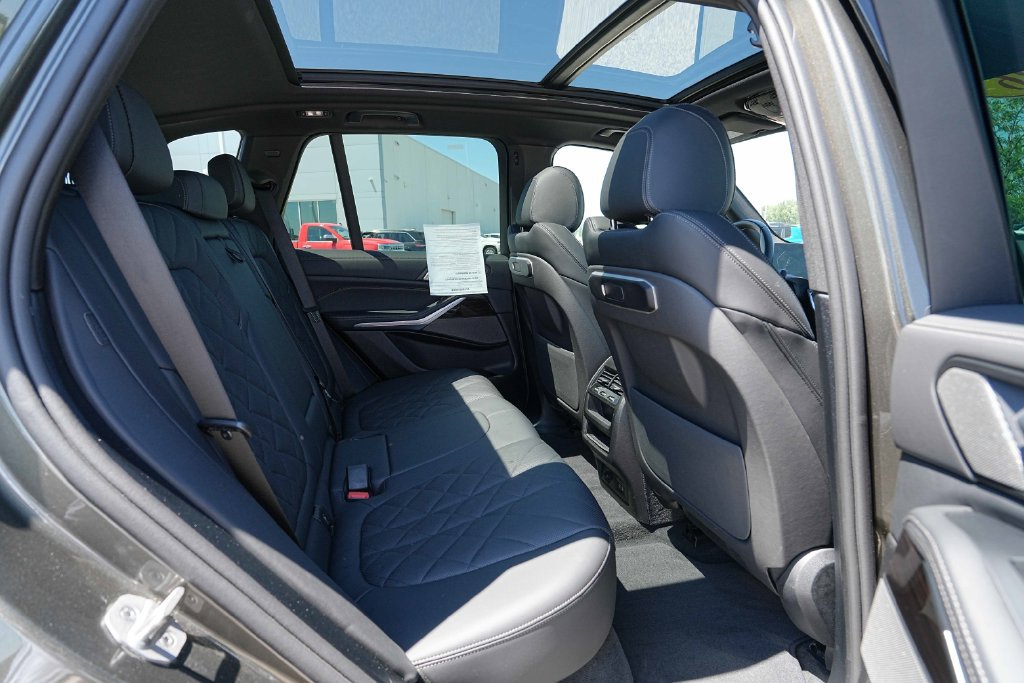 Used 2026 BMW X5 xDrive40i AWD/4WD image 25