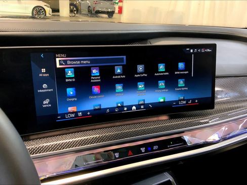 Certified 2023 BMW i7 xDrive60 w/ Executive Package 2 AWD/4WD image 33