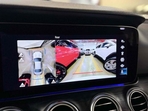 Used 2022 Mercedes-Benz E 350 Sedan image 8