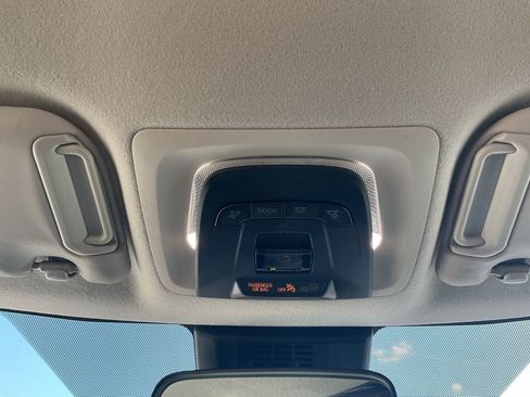 Used 2025 Toyota Corolla LE FWD image 16