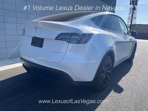 Used 2023 Tesla Model Y Long Range AWD/4WD image 3