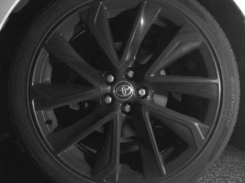 Used 2021 Toyota Corolla SE w/ Carpet Mat Package (TMS) FWD image 11