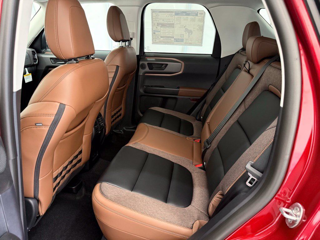 New 2026 Ford Bronco Sport Outer Banks w/ Outer Banks Tech Package+ AWD/4WD image 17