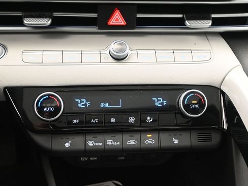 New 2026 Hyundai Elantra Limited FWD image 18