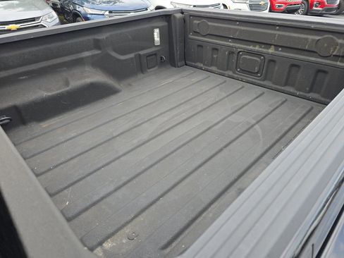 Used 2021 Jeep Gladiator Overland image 9