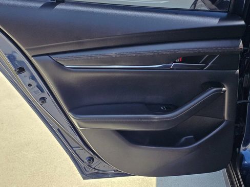 Used 2019 MAZDA MAZDA3 Sedan w/ Preferred Package FWD image 20