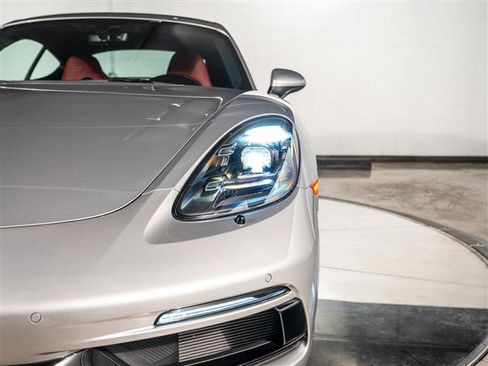 Used 2024 Porsche 718 Cayman GT4 image 18