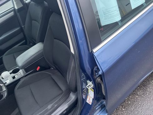 Used 2019 Subaru Legacy 2.5i Premium image 12