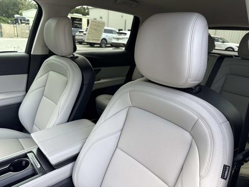 New 2026 Lincoln Nautilus Premier AWD/4WD image 21