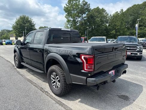 Used 2018 Ford F150 Raptor w/ Equipment Group 802A Luxury AWD/4WD image 3