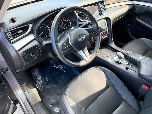 Used 2021 INFINITI QX50 Essential w/ Convenience Package image 27