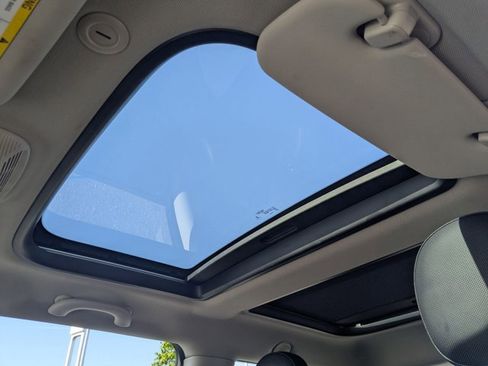 Used 2015 MINI Cooper S image 13