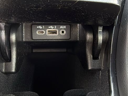 Certified 2021 Nissan Maxima SR w/ Sport Mat Group image 17